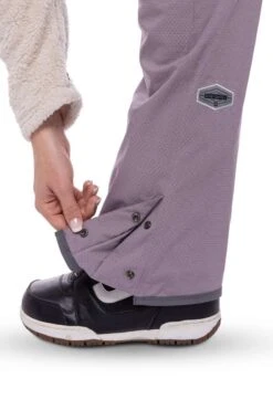 686 Ladies Black Magic Insulated Bib 2022-2023 -Ski Supplies Store 686 ladies black magic insulated bib 2022 2023 ski pro 392167586