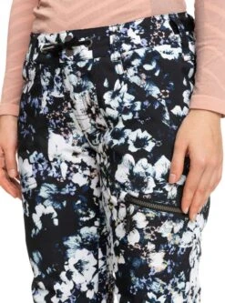 Roxy Ladies Nadia Print Insulated Pant 2022-2023 24 Roxy Ladies Nadia Print Insulated Pant 2022-2023 -Ski Supplies Store roxy ladies nadia print insulated pant 2022 2023 ski pro 874471694